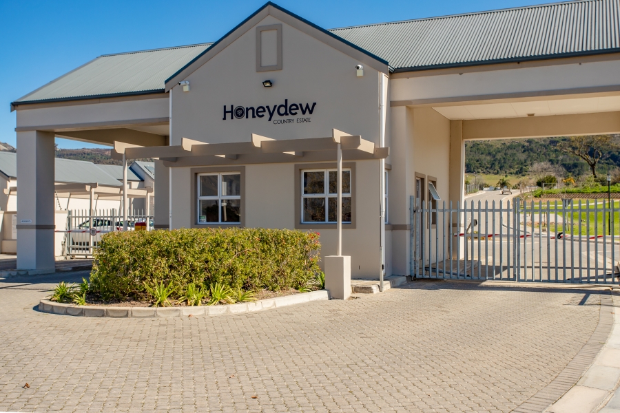 3 Bedroom Property for Sale in Honeydew Country Estate Western Cape